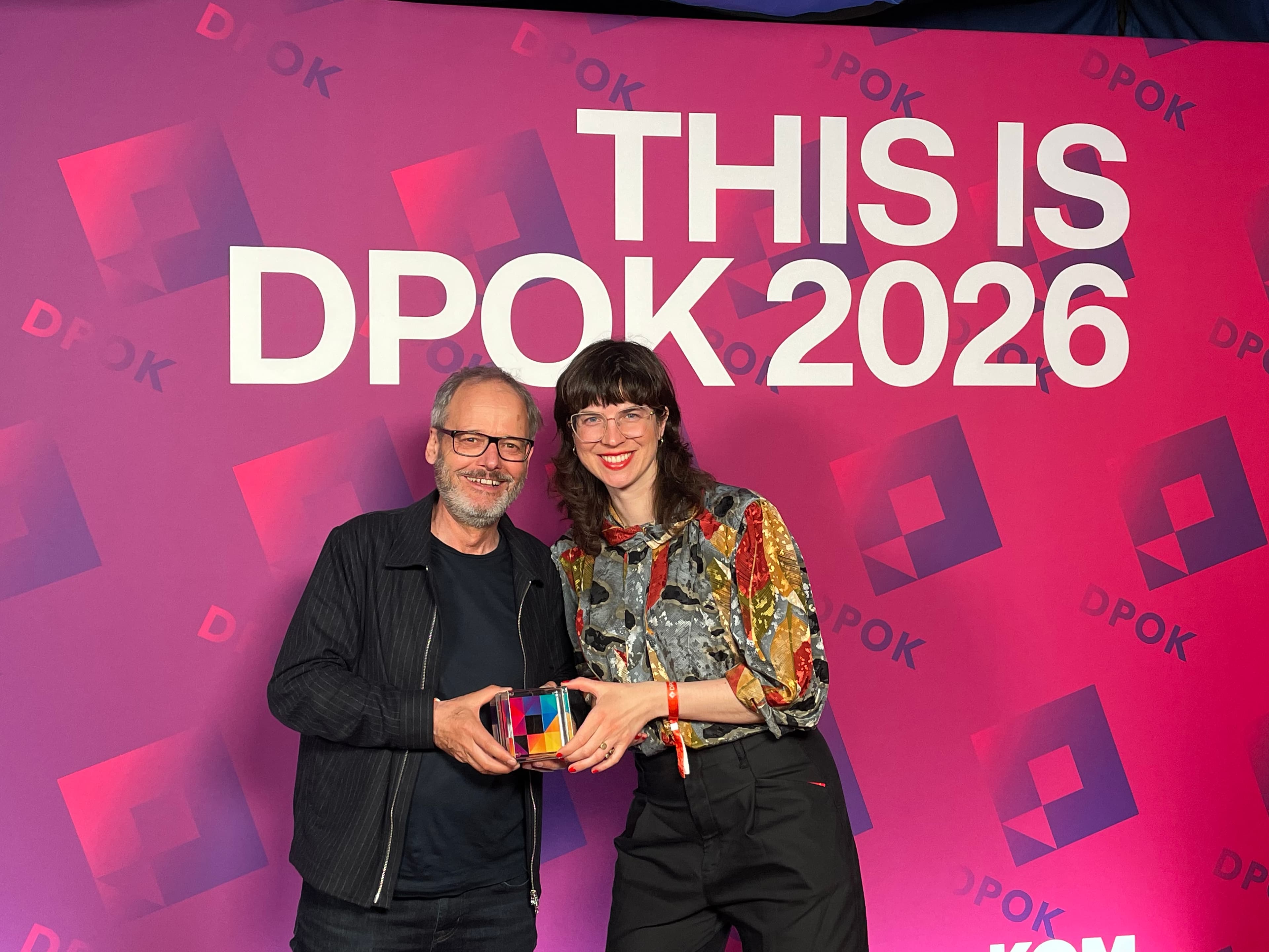 Thomas Soraperra und Katrina Weissenborn mit dem Deutschen Preis für Onlinekommunikation 2026